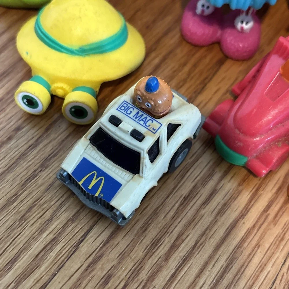 Happy Meal Figurines McDonalds Disney Food Nuggets‎ Fries Vintage, Ertl Car Lot
